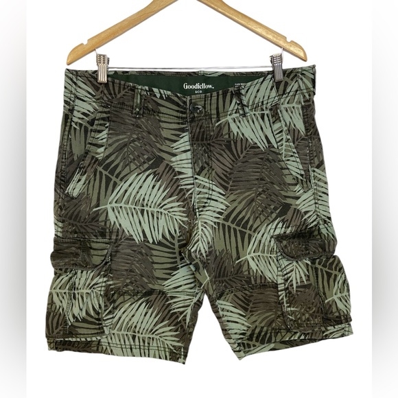 Goodfellow & Co Other - Goodfellow & Co. Men’s Cargo Shorts. Size 36